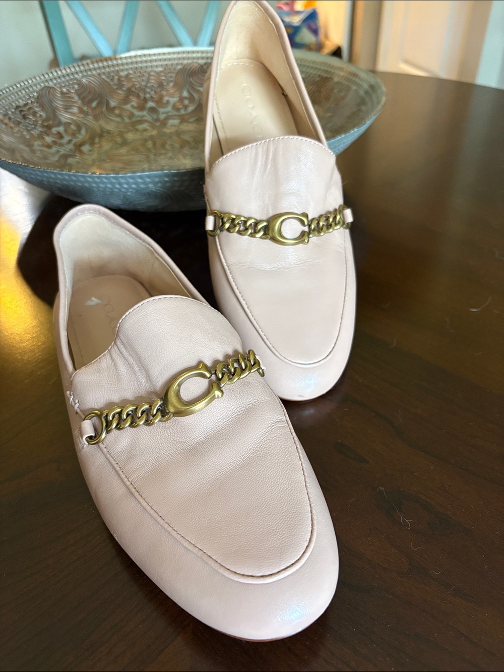 Coach Helena Womenโs Light Mauve Pink Leather Chain-Trim Loafers